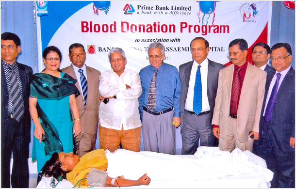 Prime bank arranged a voluntary blood donation program at Gulshan branch premises in association with Bangladesh Thalassaemia Hospital as part of corporate social responsibility.